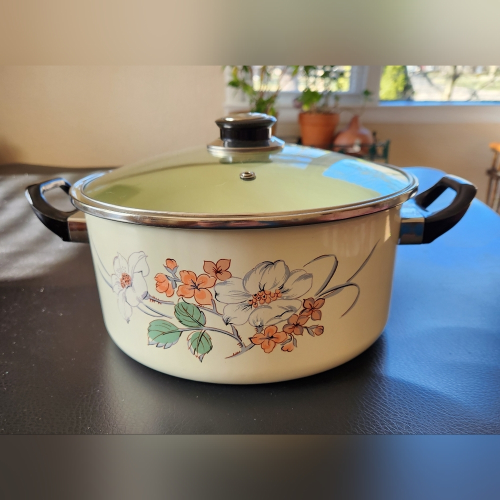 VINTAGE FLORAL METAL ENAMELWARE GLASS COVERED 5- QUART STOCK POT